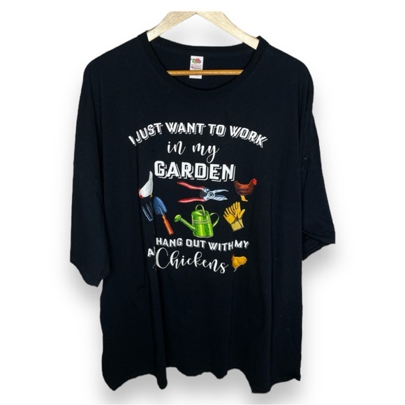 I Just Want to Work In My Garden And Hang Out With My Chickens T-shirt 6X - Picture 1 of 4